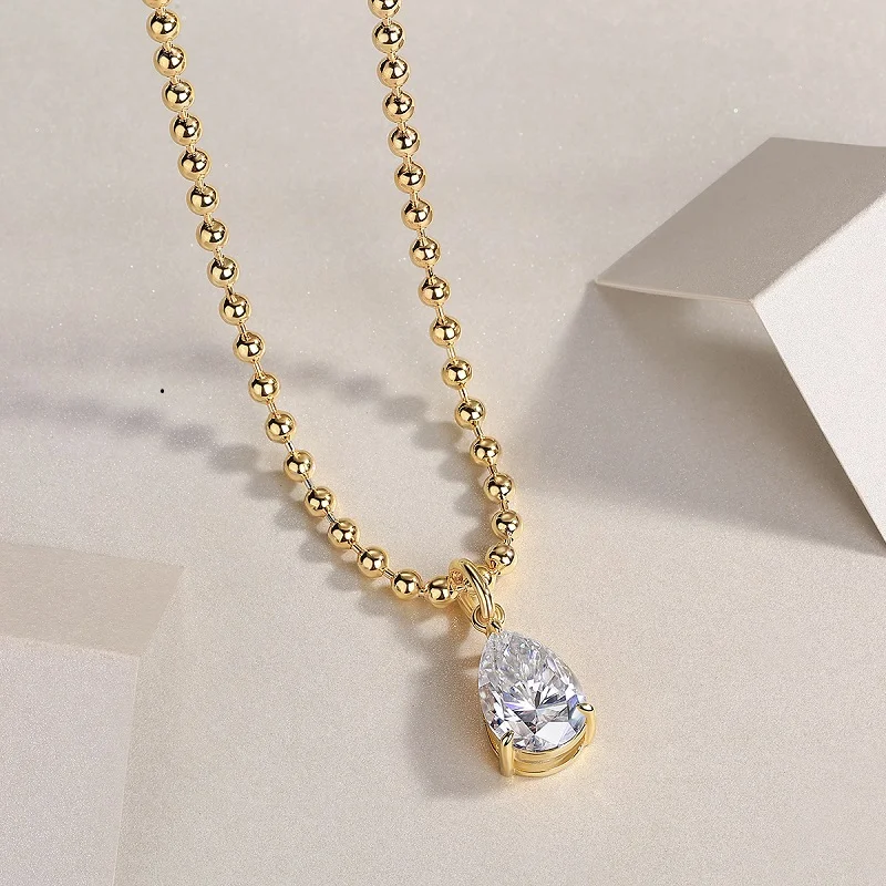 Pear‑shaped moissanite pendant necklace set in S925 silver