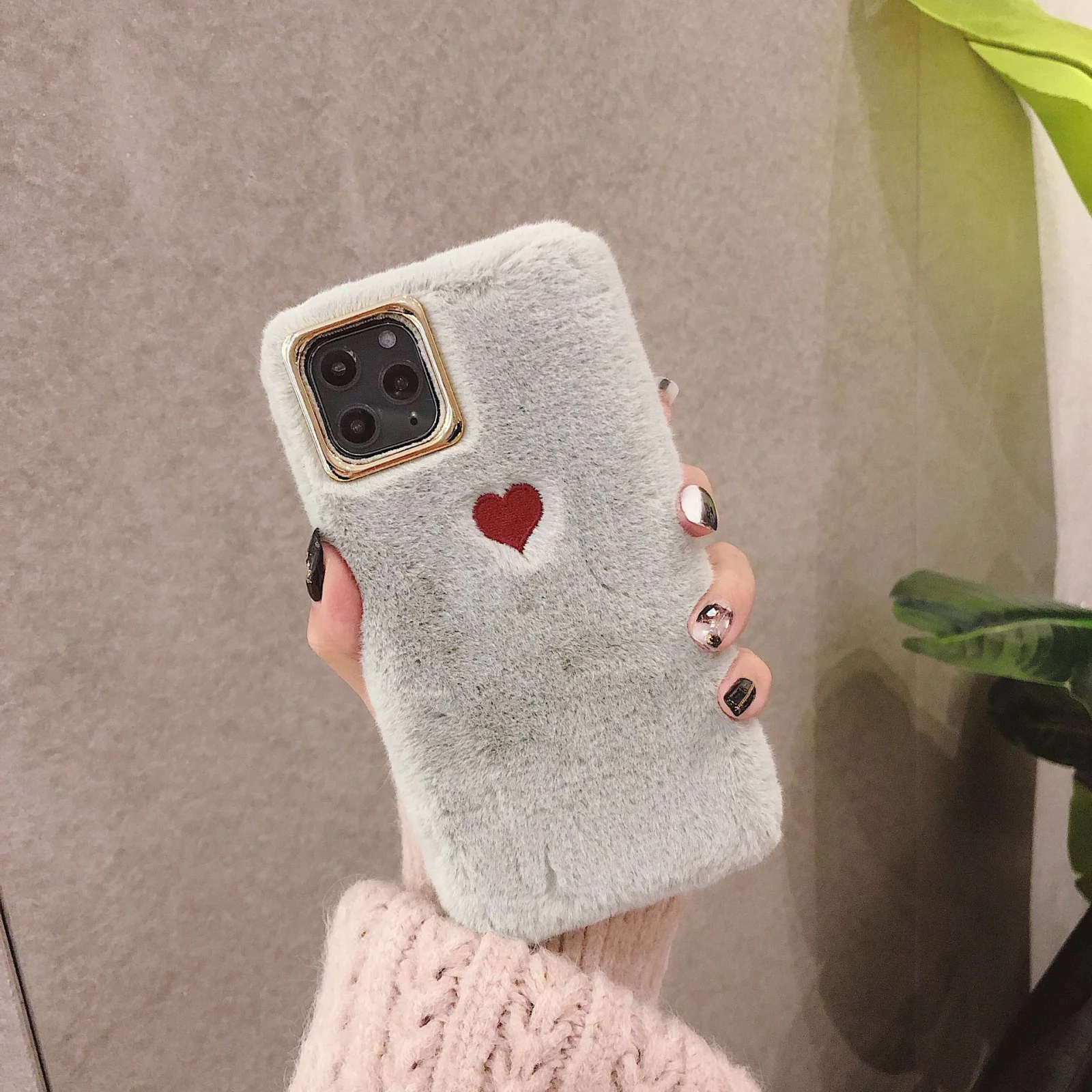 Autumn and Winter Small Love Warm Plush Phone Case