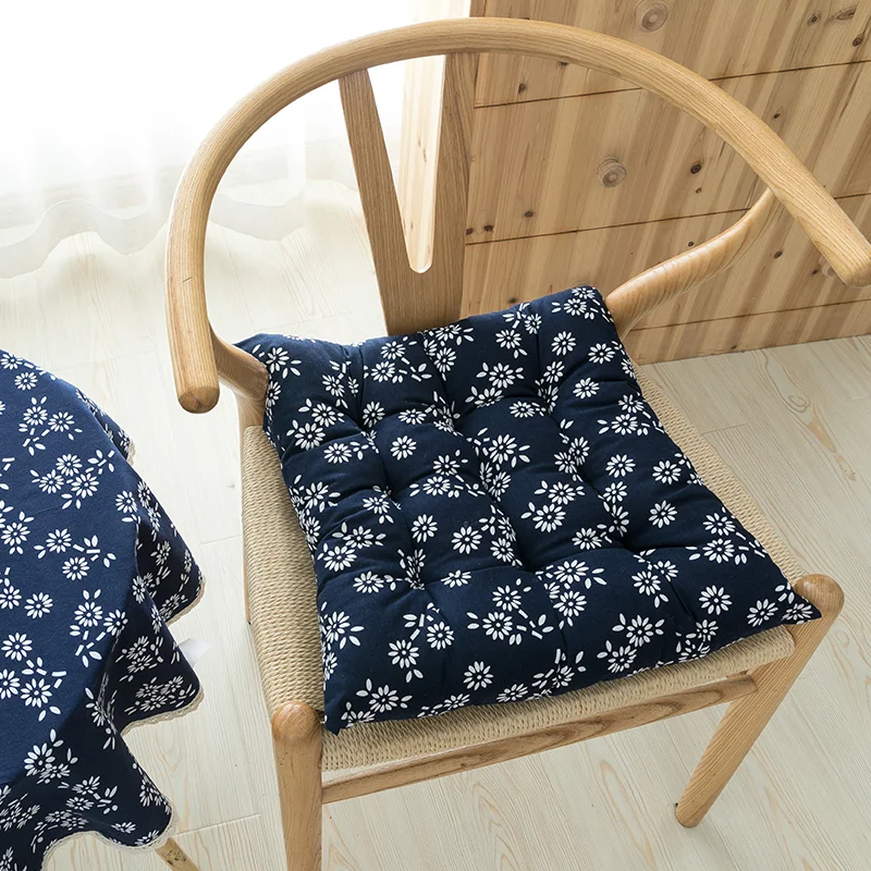 Blue and Floral Cloth Literary Ethnic Style Retro Dining Chair