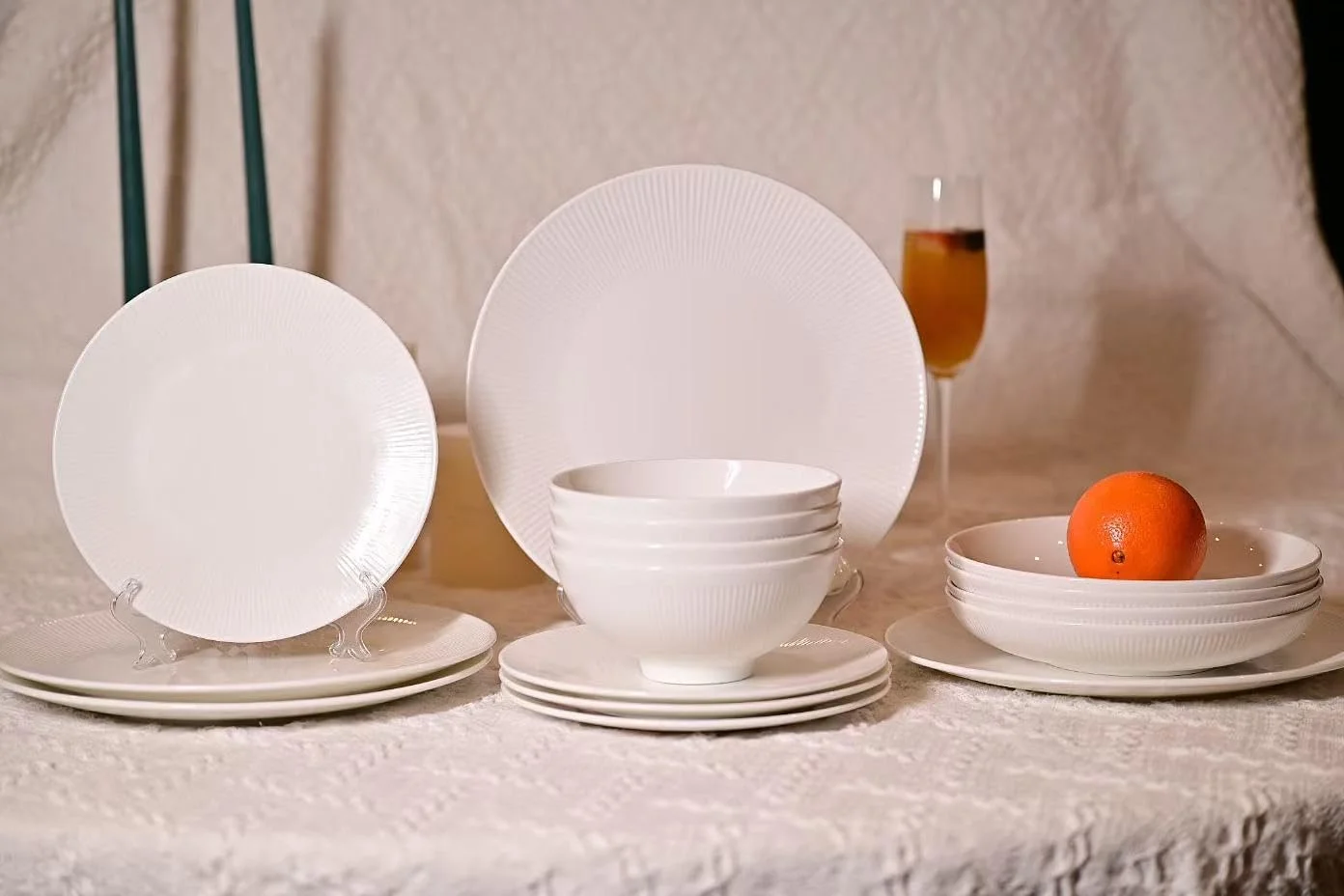 Dandilion Bone China Dinnerware Set, 16 Pieces, Service for 4, Plates, Dishes, Bowls Set, Microwave and Dishwasher Safe, Ivory White with Radial Lines