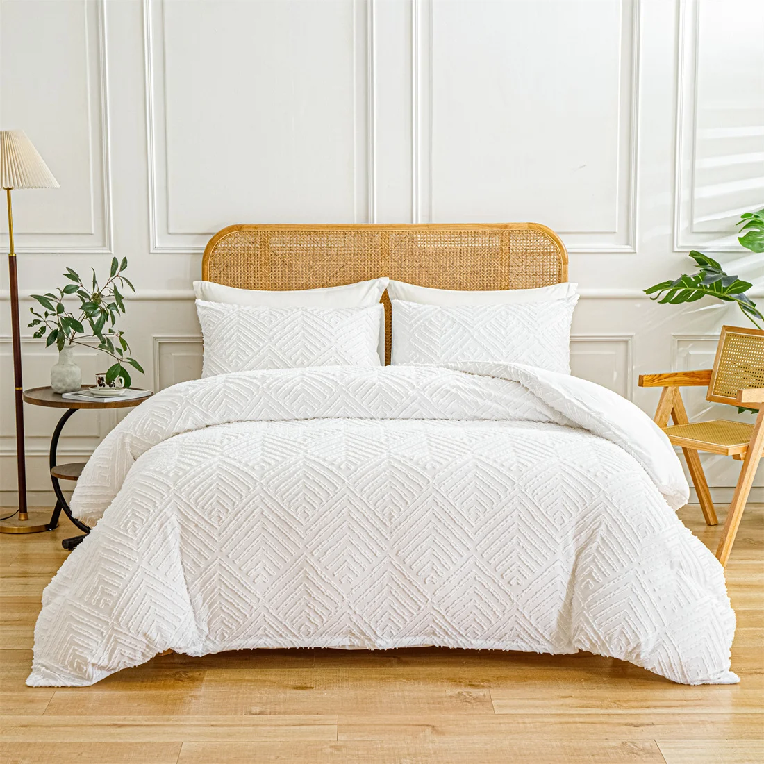 European and American Supplies Cut Flower Tufted Plain Quilt Set