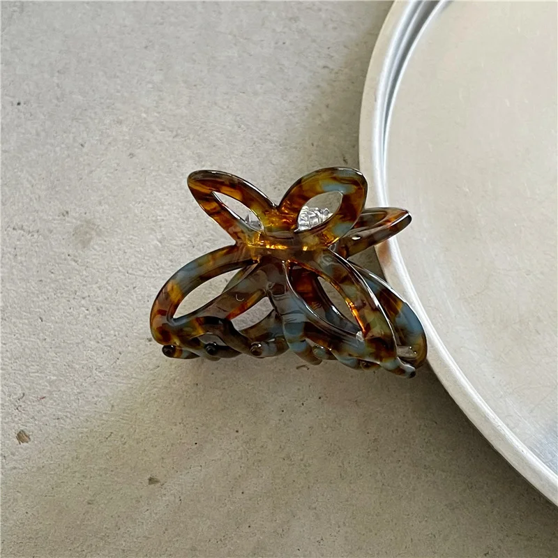 Small Retro Butterfly Hair Clip with Bow, Colorful Plastic Pin for Women