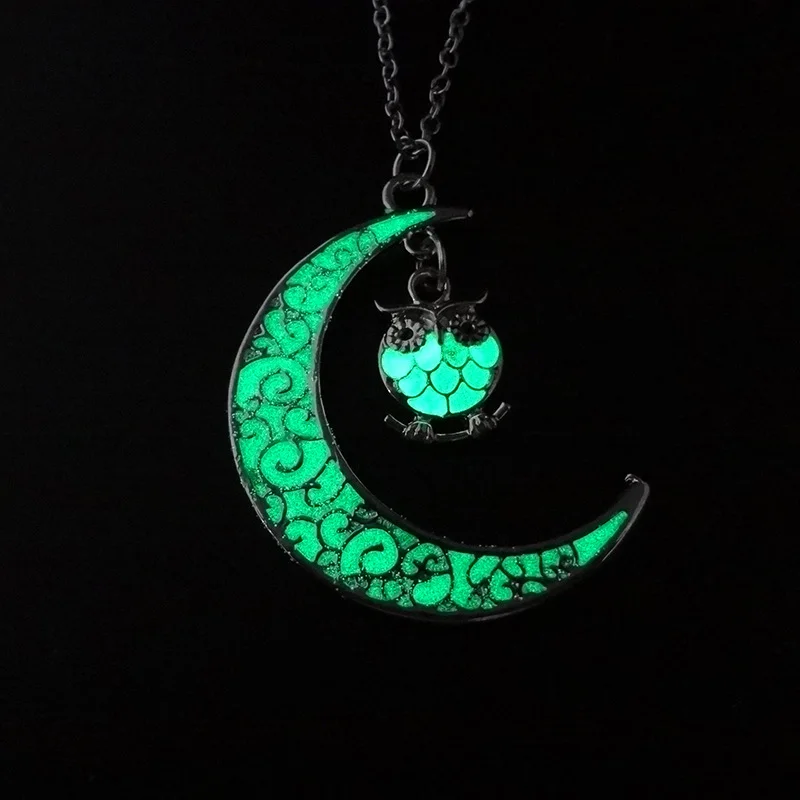 Silver plated glowing pendant necklace with 45‑5 cm chain