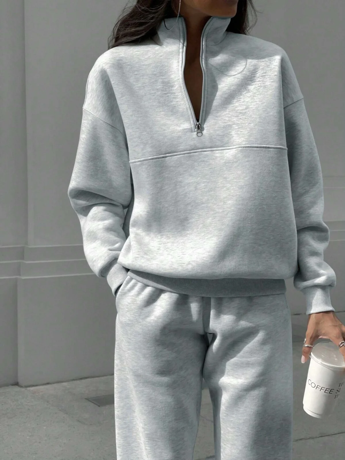 Long-sleeved Sports Sweatshirt Suit Fashion Stand-up Collar Zip-up Top and Elastic Band Trousers with Pocket Srping Fall Clothing for Women
