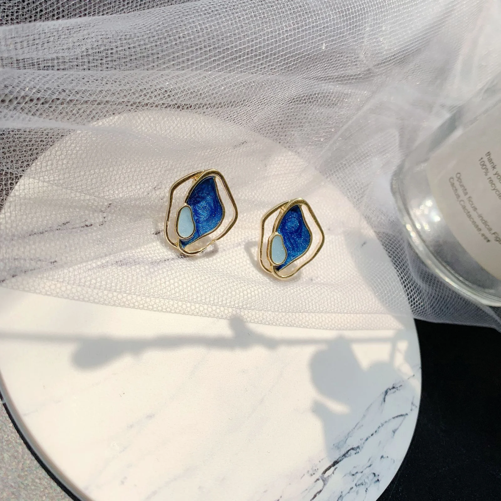 Simple geometric silver alloy stud earrings for women, small size