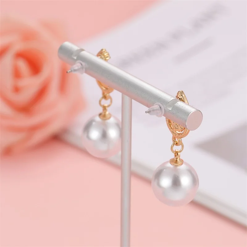 Silicone transparent back plug for hypoallergenic stud earrings