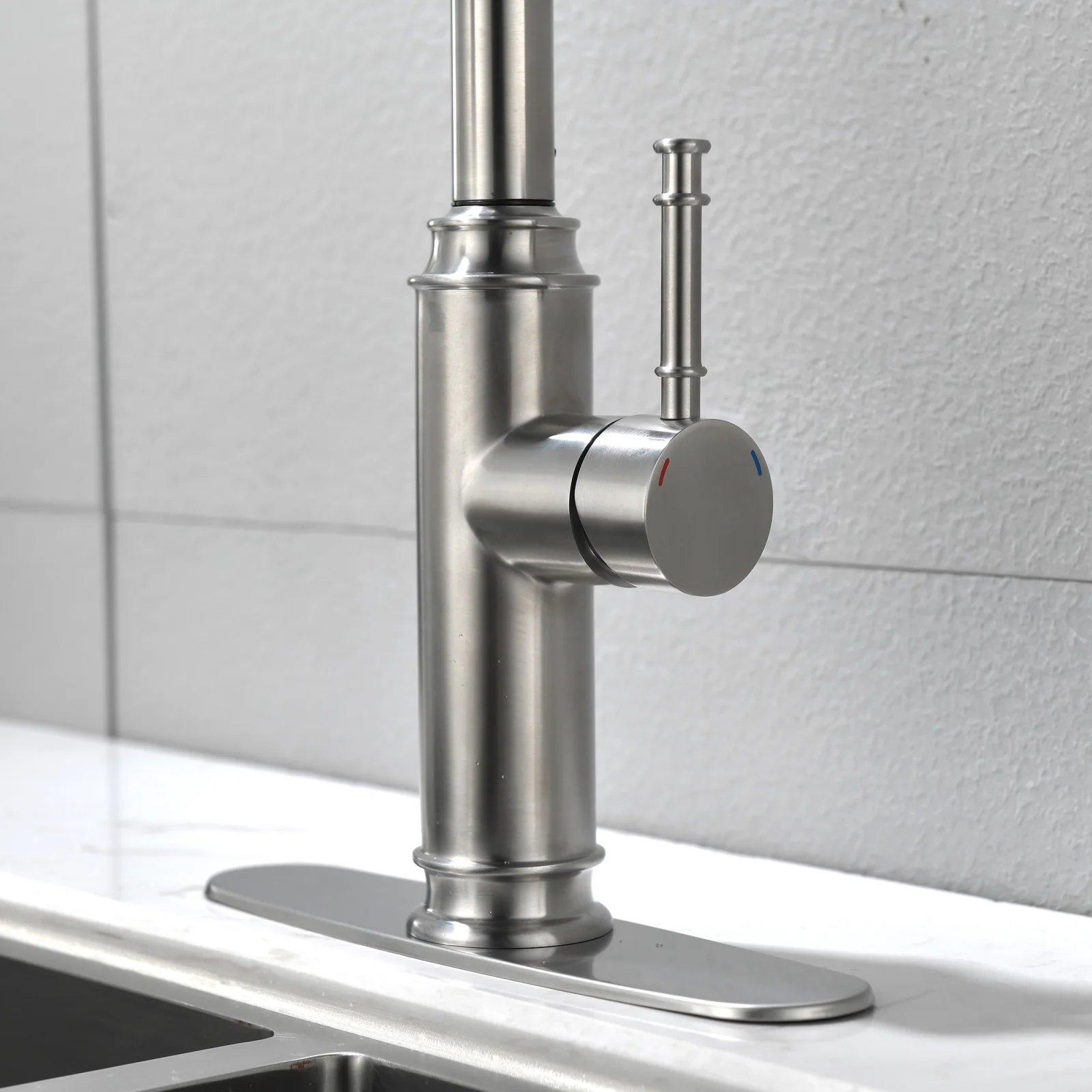 Single Handle High Pull Out Kitchen Faucet, Single-stage Stainless Steel Kitchen Sink Faucet, with Pull Down Spray