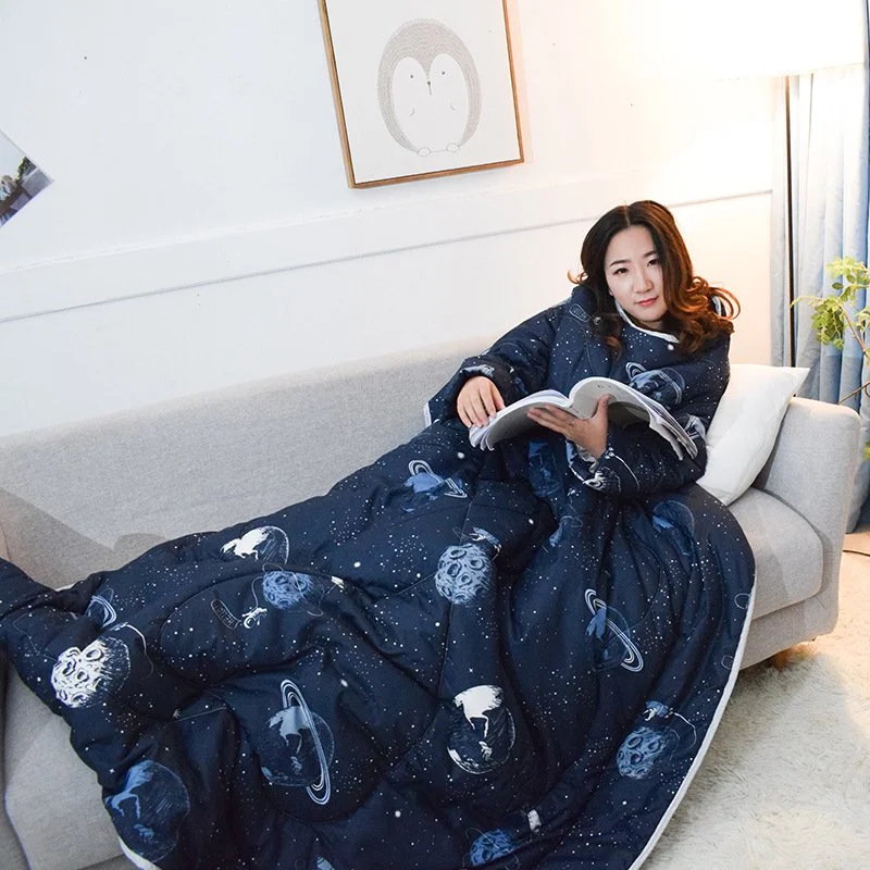Single Student Dormitory Can Wear Clothes and Quilt to Prevent Kicking
