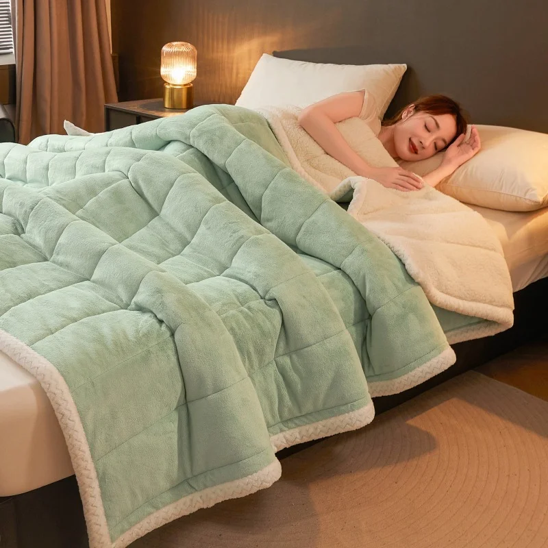 Spring and Autumn Three-layer Blanket Quilt