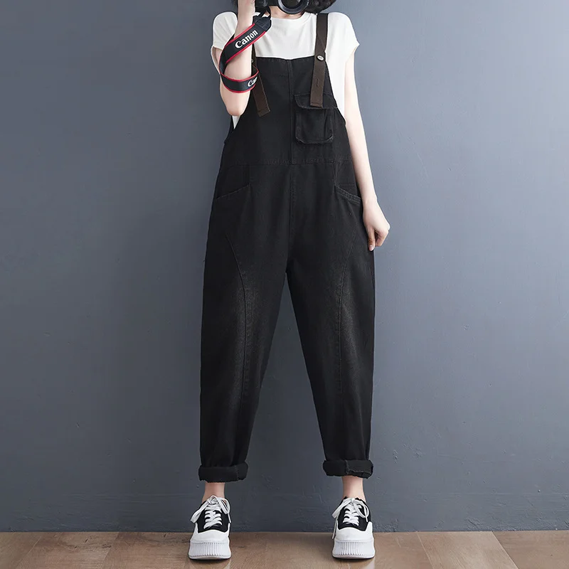 Women's Korean Version of the New Spot Strap Spring Jeans