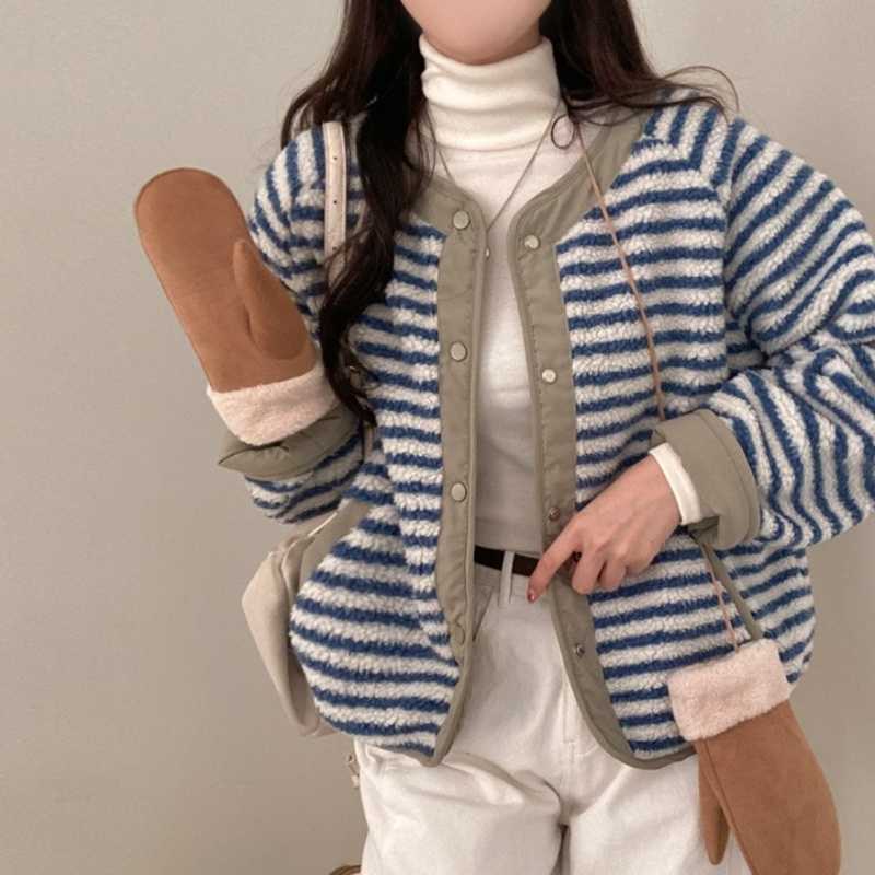 Autumn and Winter Wear Vintage Stripe Collarless Plush Contrast Color Long Sleeves Short Coat Protection
