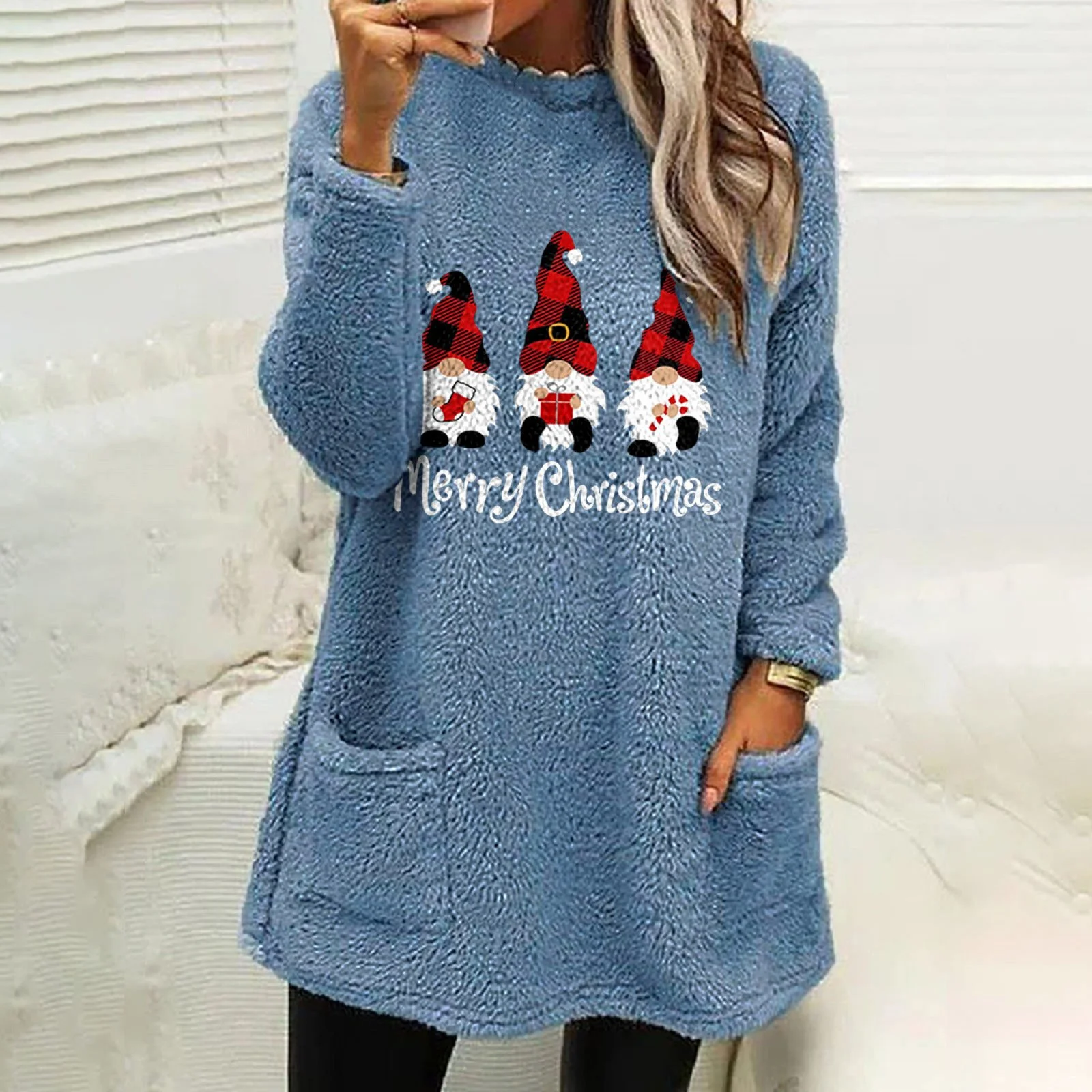 Cozy Christmas Letter Sweatshirt - Soft Fleece for Women