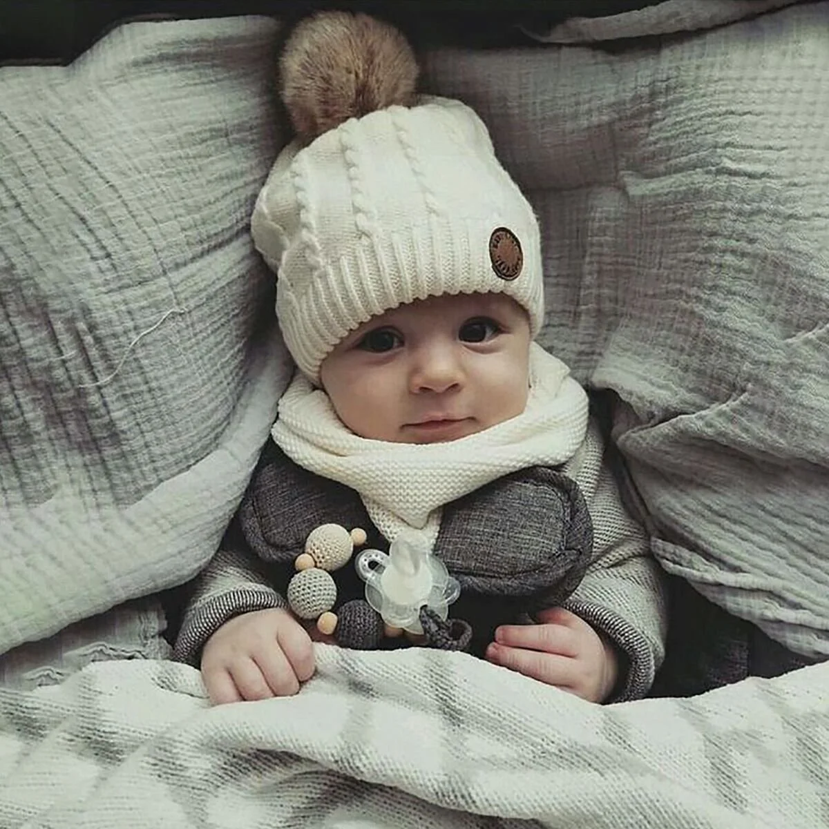 Cozy Kids' Winter Set - Knitted Hat & Scarf