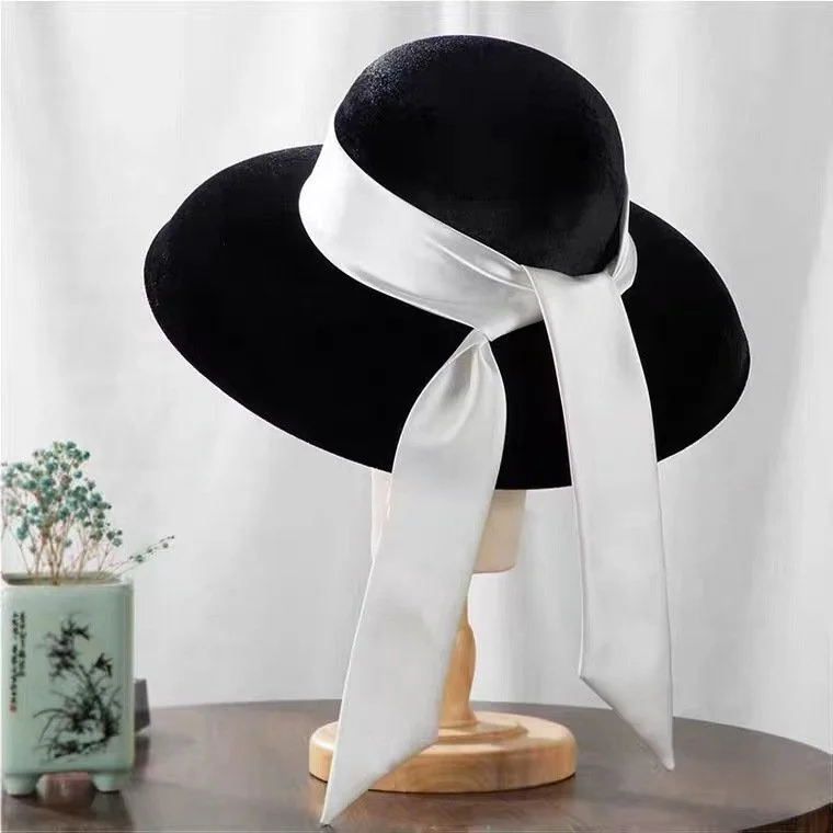Elegant Black Hat