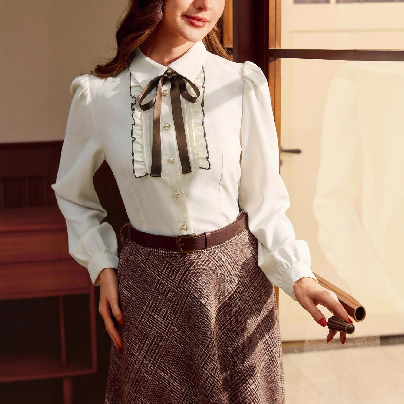 Elegant Contrast-Color Defined-Waist Shirt For Women