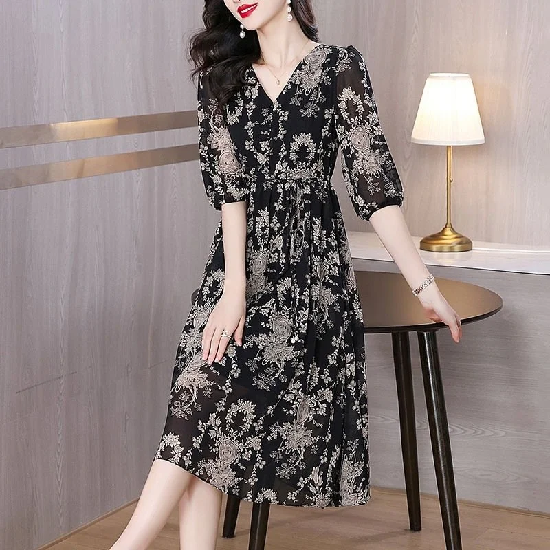 Elegant Floral Three-Quarter Sleeve A-Line Midi Dress