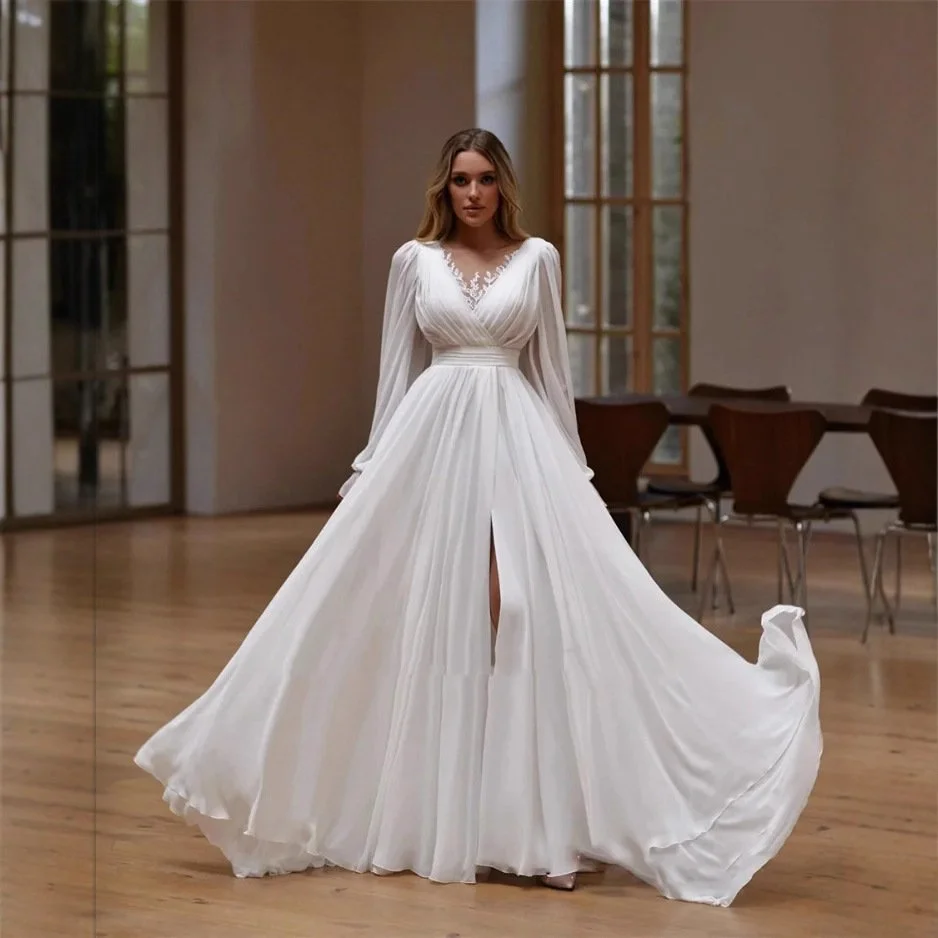 Elegant V-Neck Long-Sleeve Lightweight Wedding Dress
