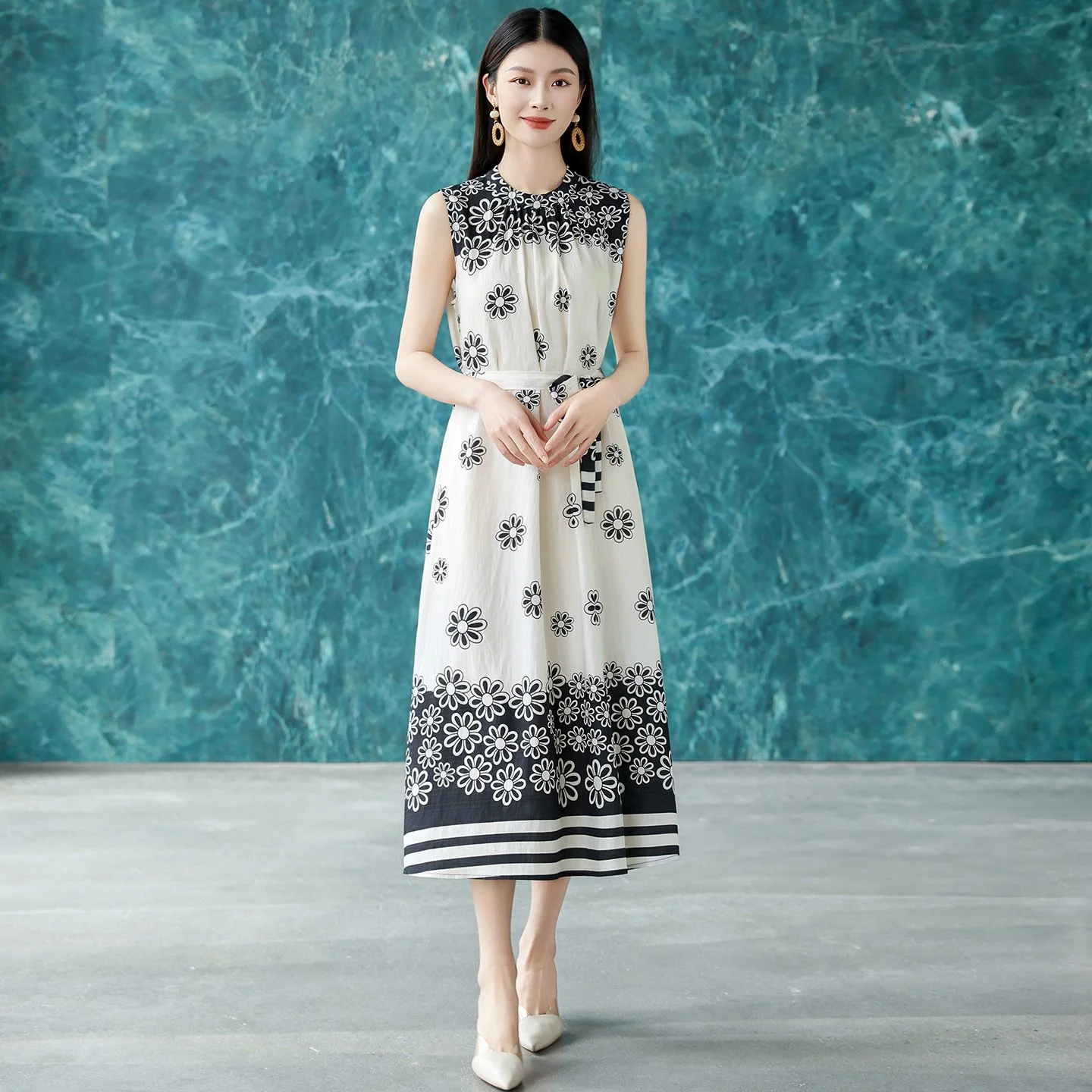 High-end Elegant Figure-flattering Mom's Dress