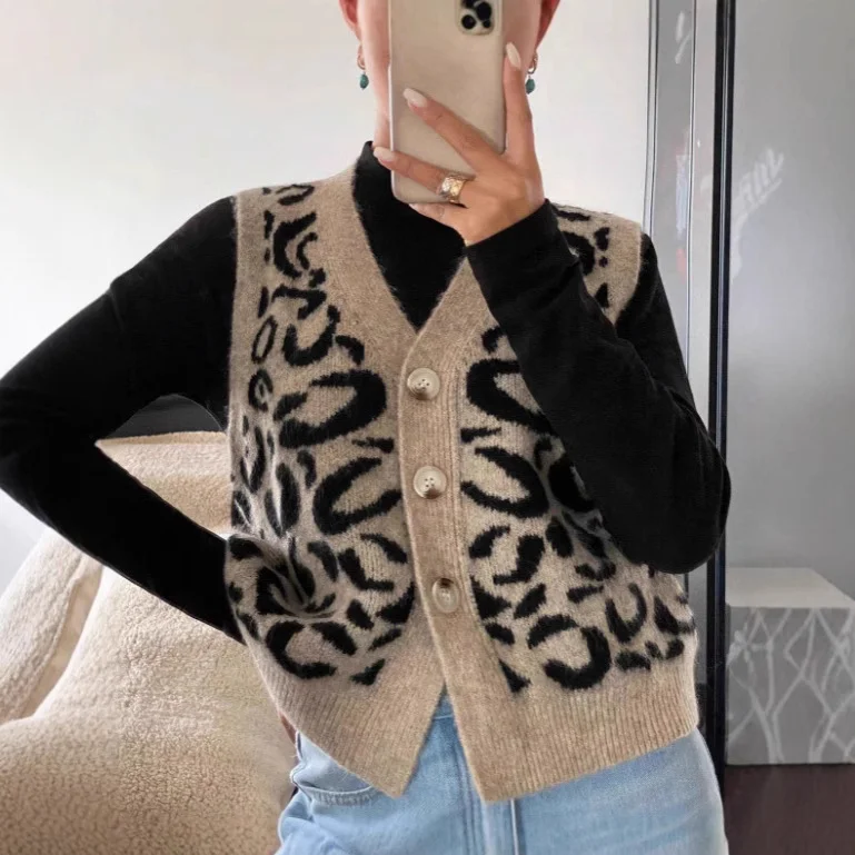 Leopard Print V-neck Knitted Cardigan Sweater Coat for Women