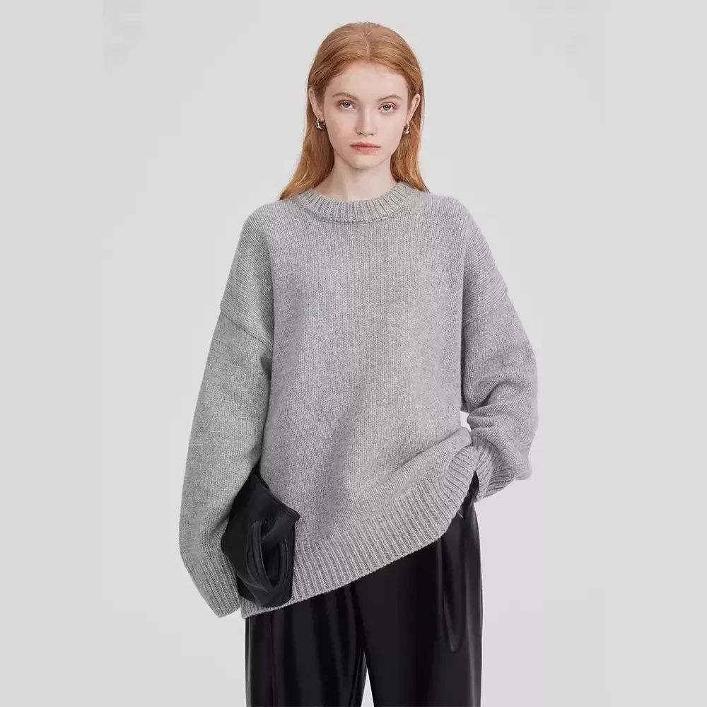 Loose and Versatile Knitted Pullover Sweater As a Base Layer