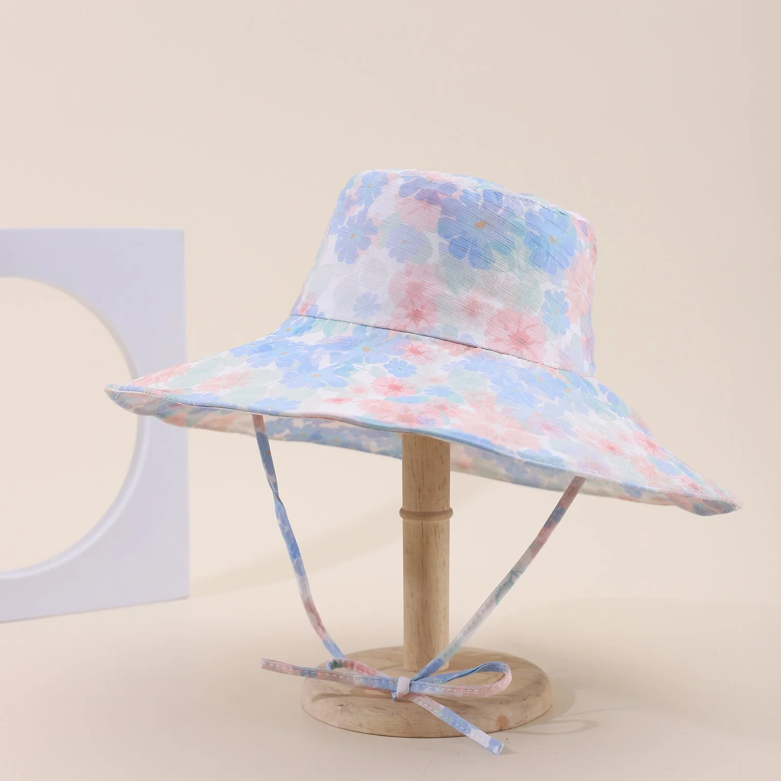 Trendy Wide-brim Hat