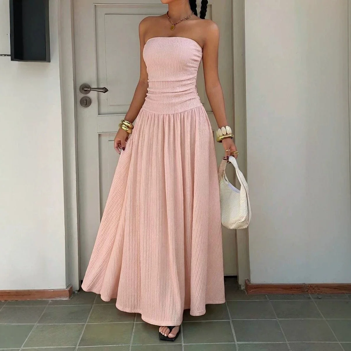 Women's Elegant Figure-hugging Strapless Dress