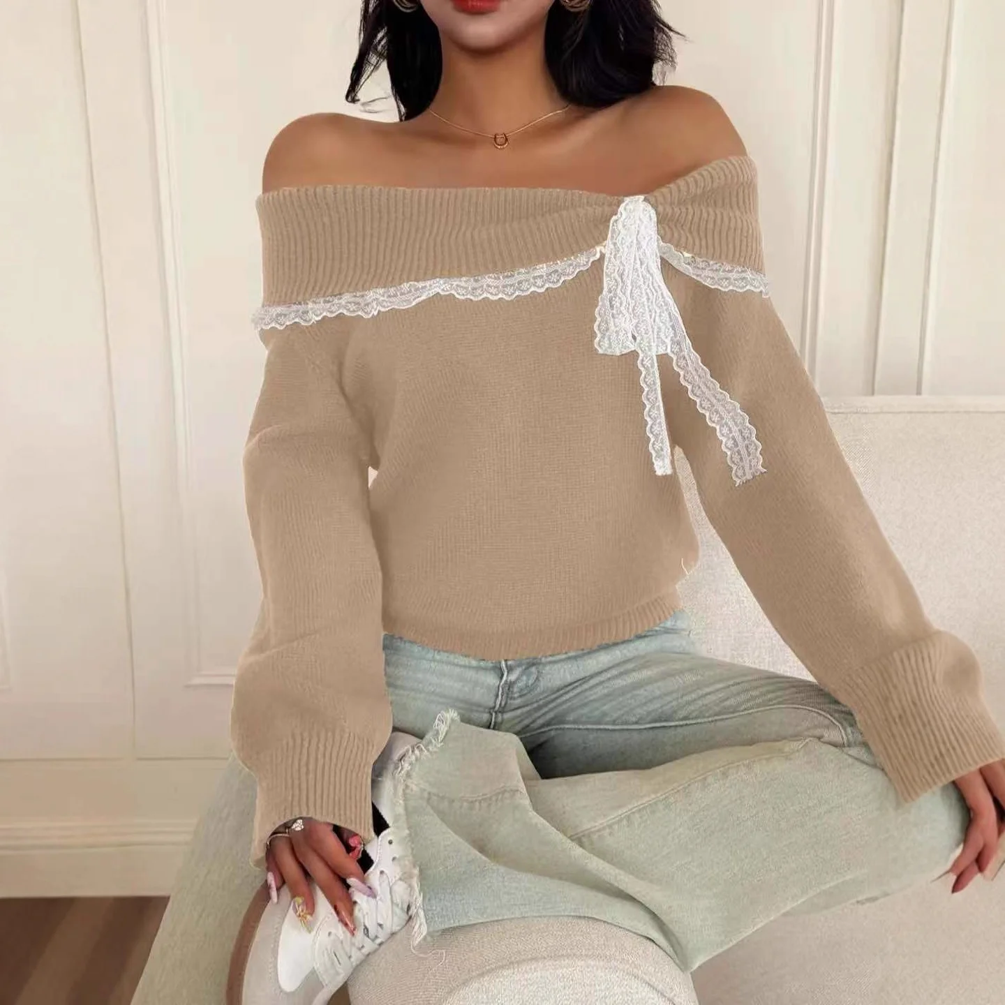 Women's Off-shoulder Casual Cute Contrast Color Tassel Long Sleeve Sweater