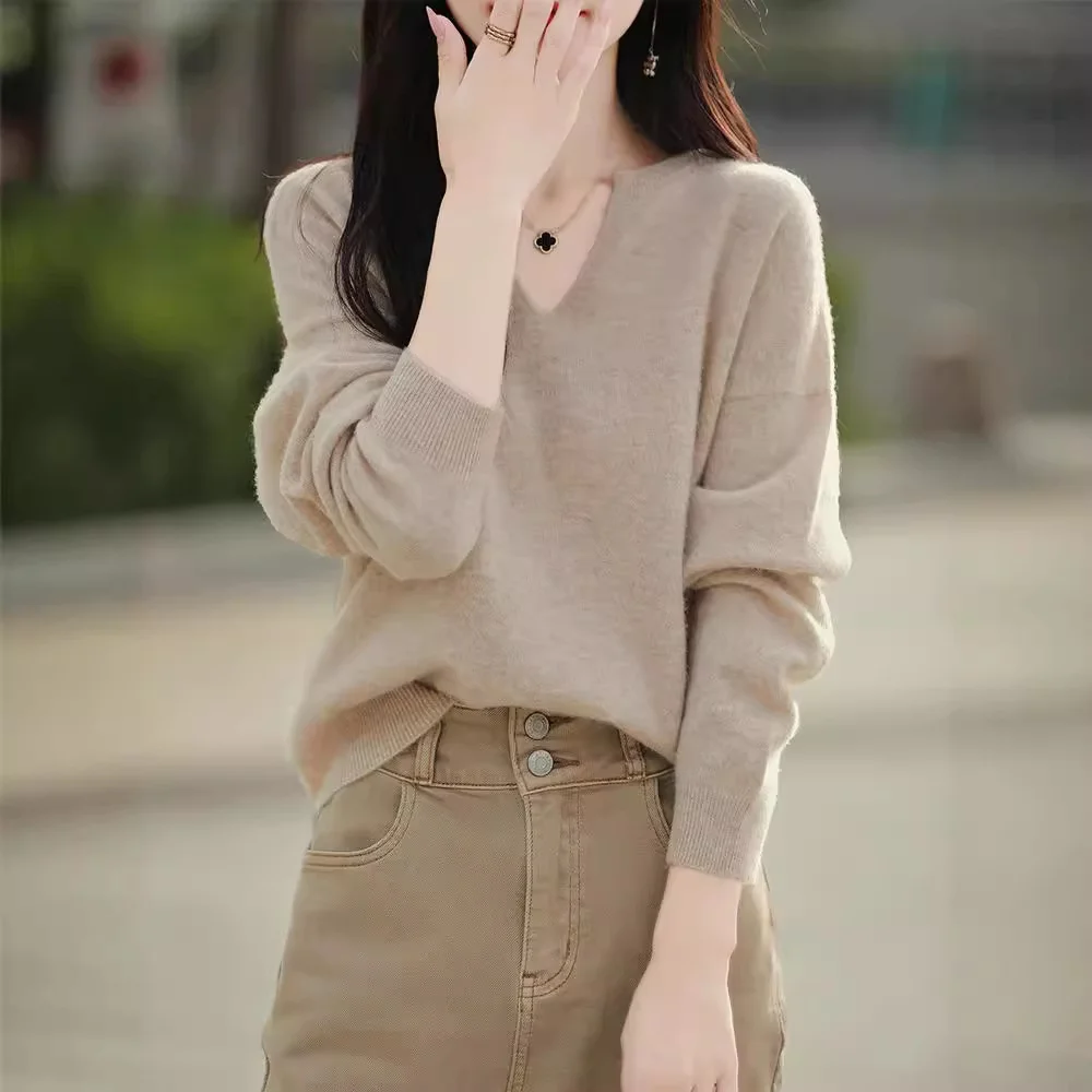 Women's Wool Sweater V-neck Drop-shoulder Pullover