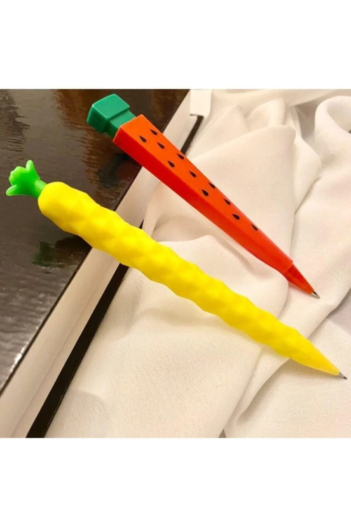 2-pack dual-tip pens in watermelon and pineapple designs