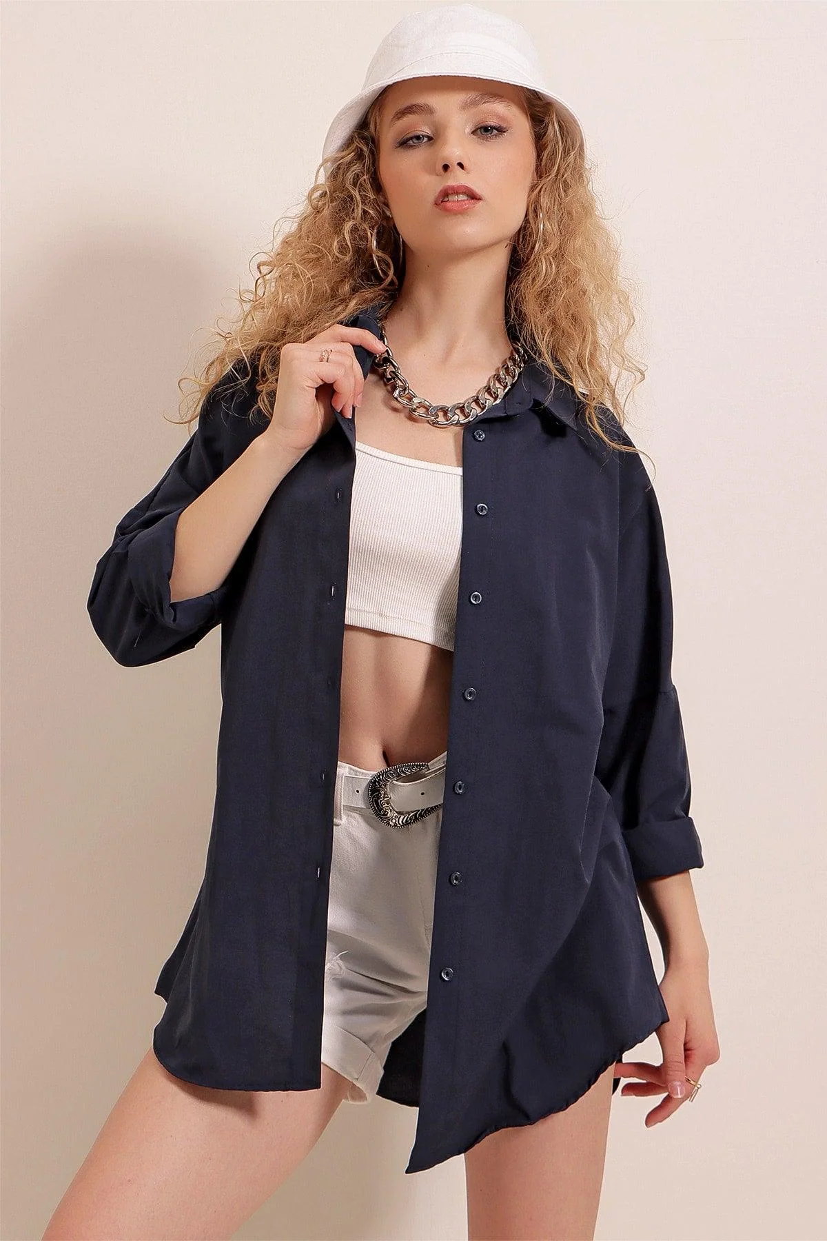Oversized long-sleeve shirt in navy blue cotton blend