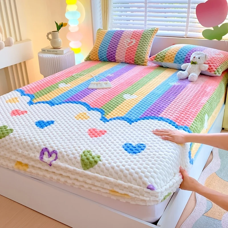 Thick velvet fitted sheet protector for winter warmth and soft comfort