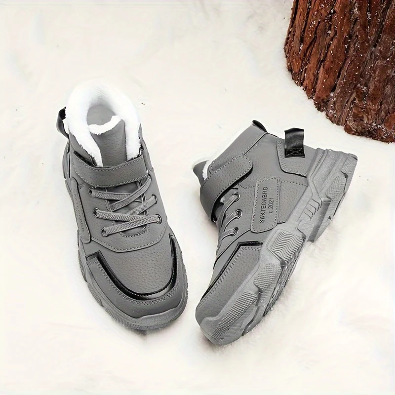 Boys' Winter Boots with Warm Fleece Lining – Casual Snow-Ready Footwear