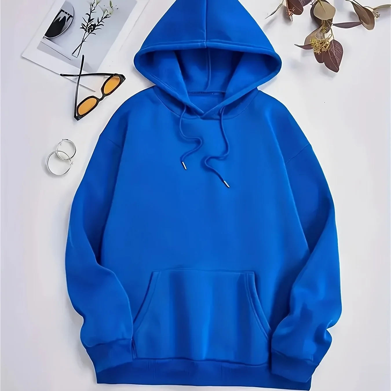 Plus Size Women's Oversized Hooded Sweatshirt with Kangaroo Pocket