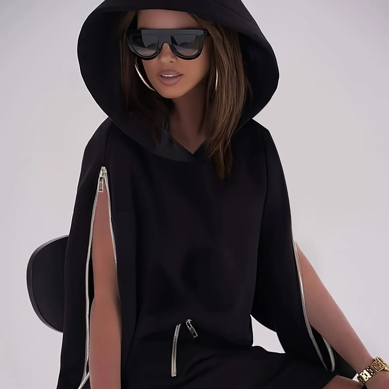 Black Plus Size Hooded Sweatshirt with Zipper and Pockets