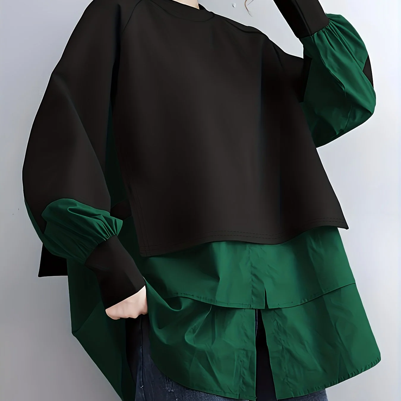 Plus-size patchwork long-sleeve sweatshirt with round neckline