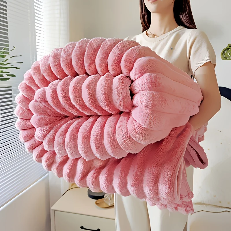 Ultra-Soft Faux Rabbit Fur Blanket in Luxurious Pink for Bed and Lounge