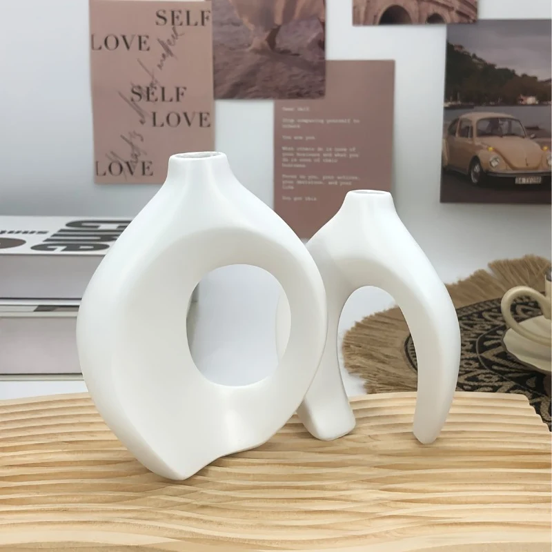 Modern minimalist hugging vase set for home decor