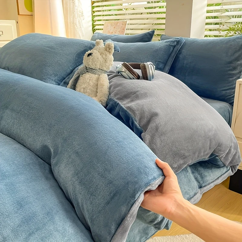 Plush velvet duvet cover with zipper closure in soft milk velvet fabric
