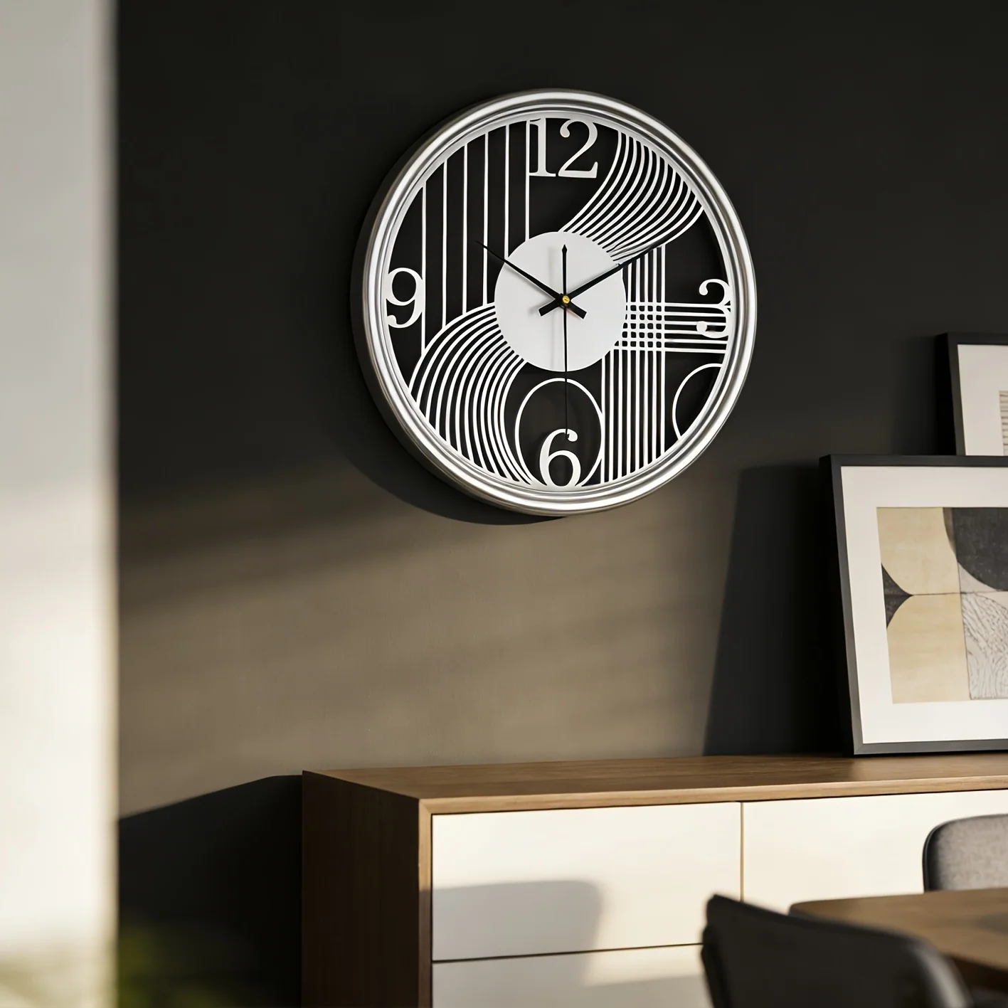 40 cm (16 in) Iron 3D Wall Clock – Silent, Available in Black, Gold or Silver