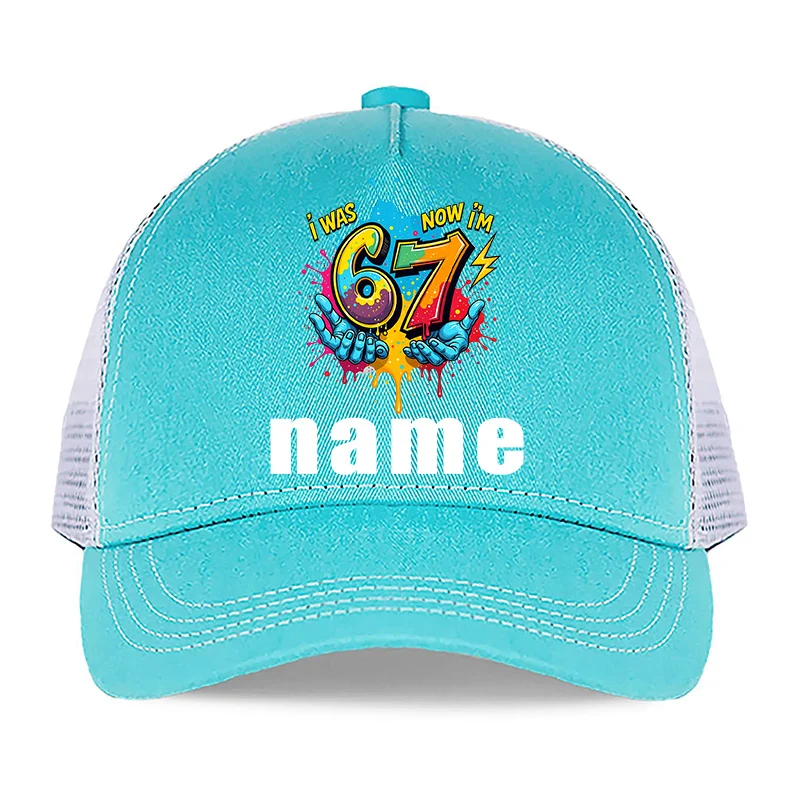 Personalized baseball cap for teens with hand-holding graphic and sun protection