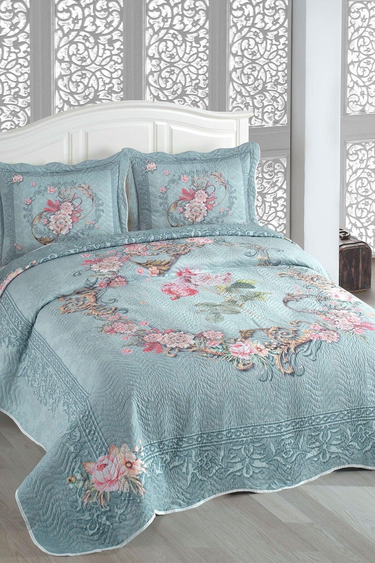 Double quilted lightweight bedspread in neutral tone