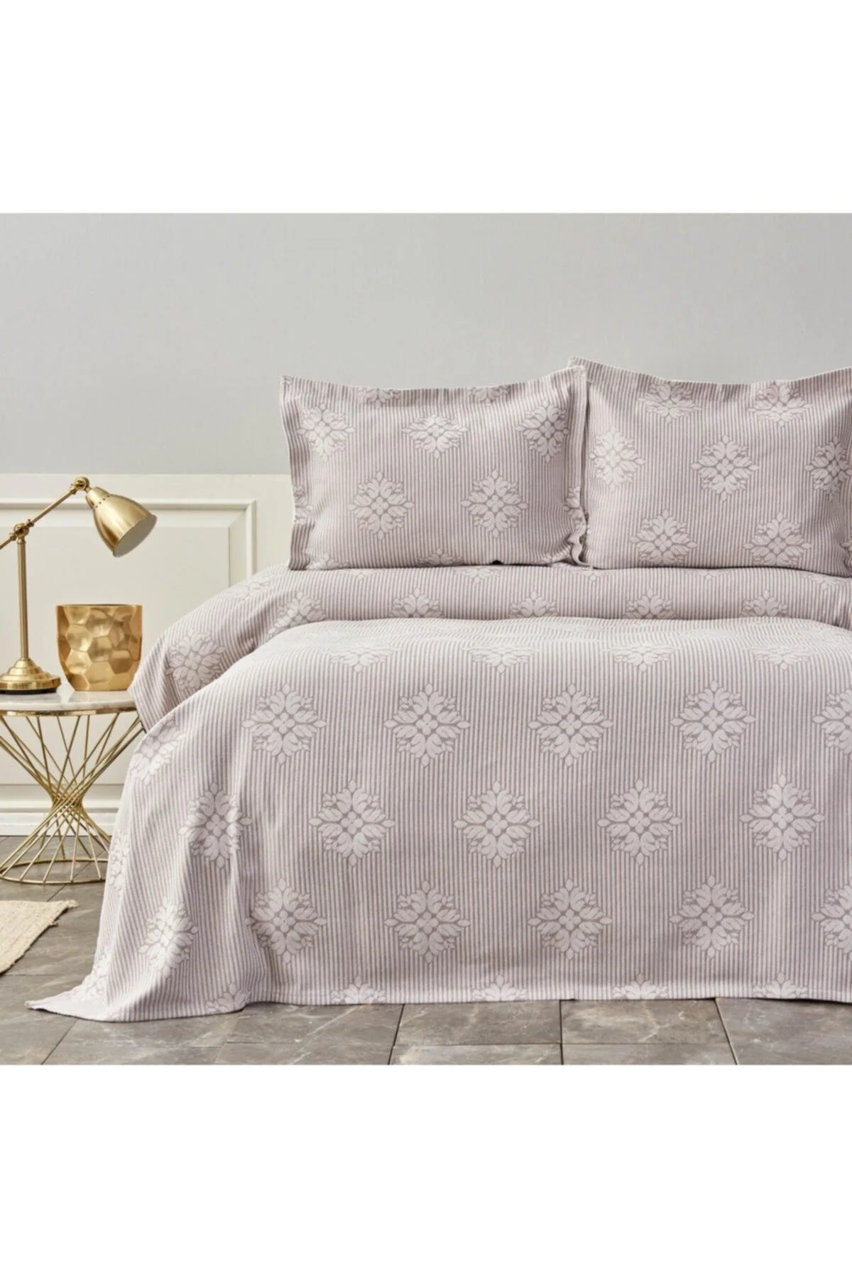 Double bedspread set 230 x 240 cm with 2 pillowcases