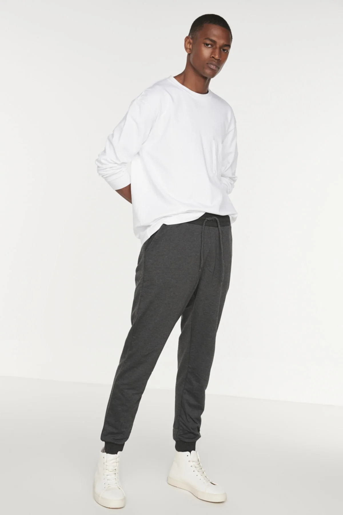 Men's Regular Fit Jogger Sweatpants in Anthracite