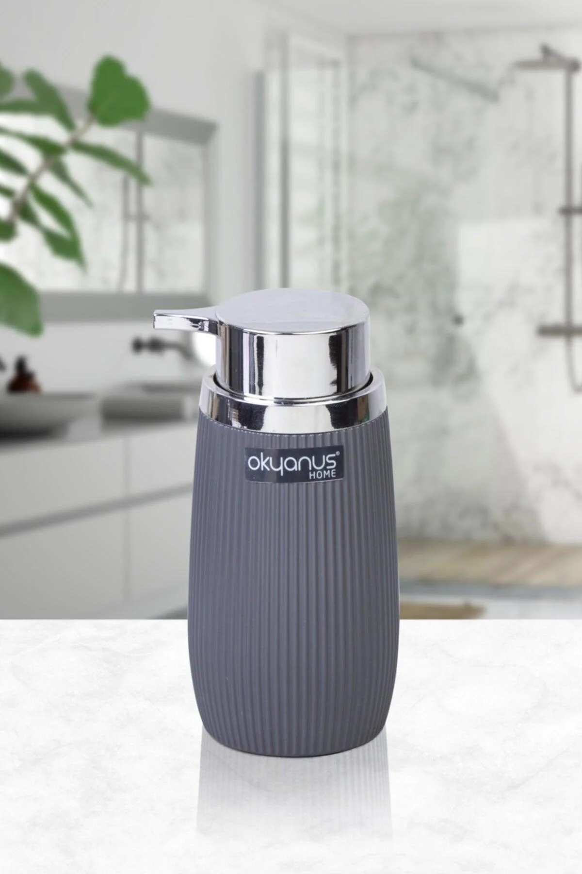 Anthracite liquid soap dispenser with chrome finish