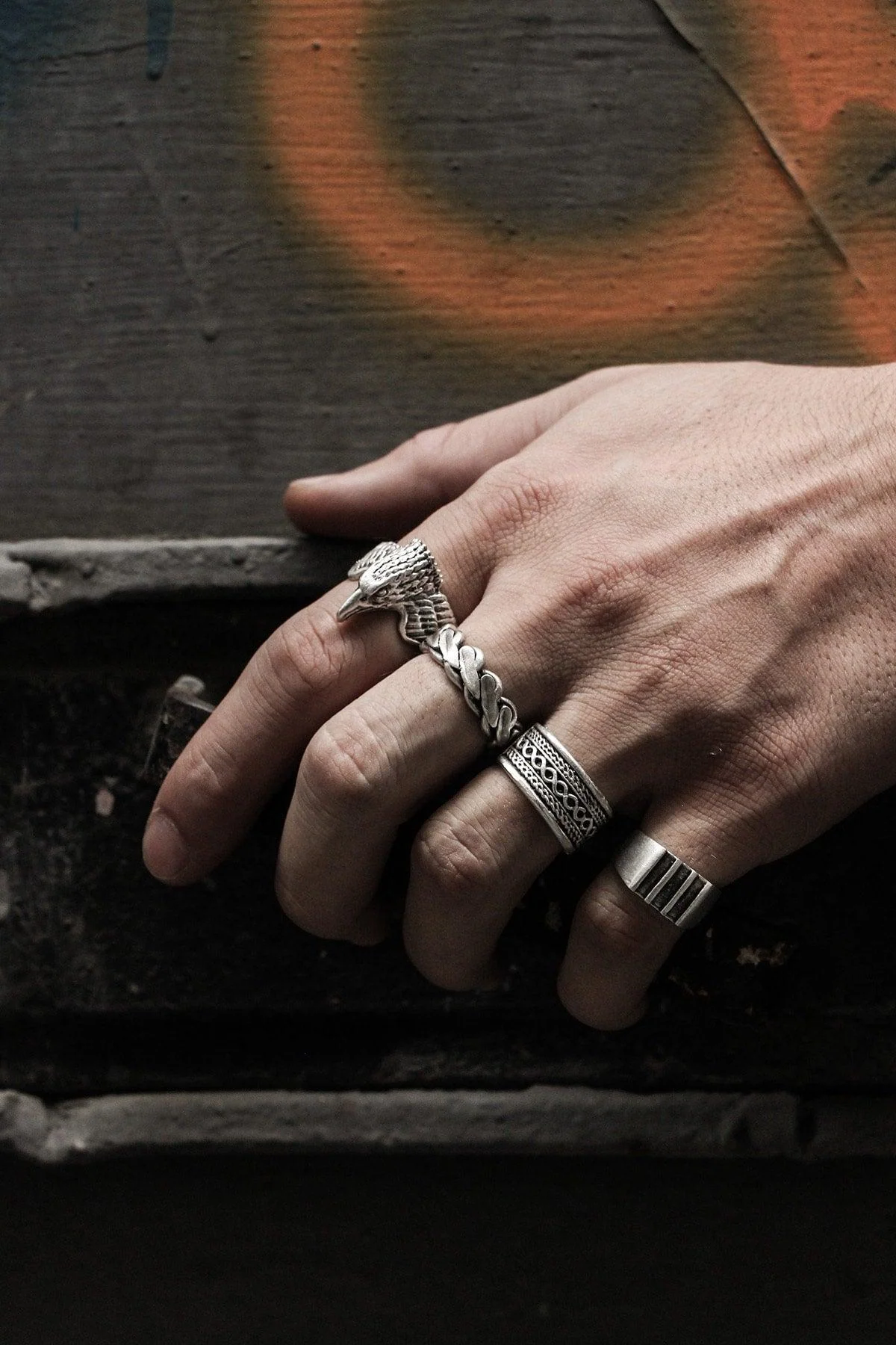 Adjustable silver plated ring set with eagle motif