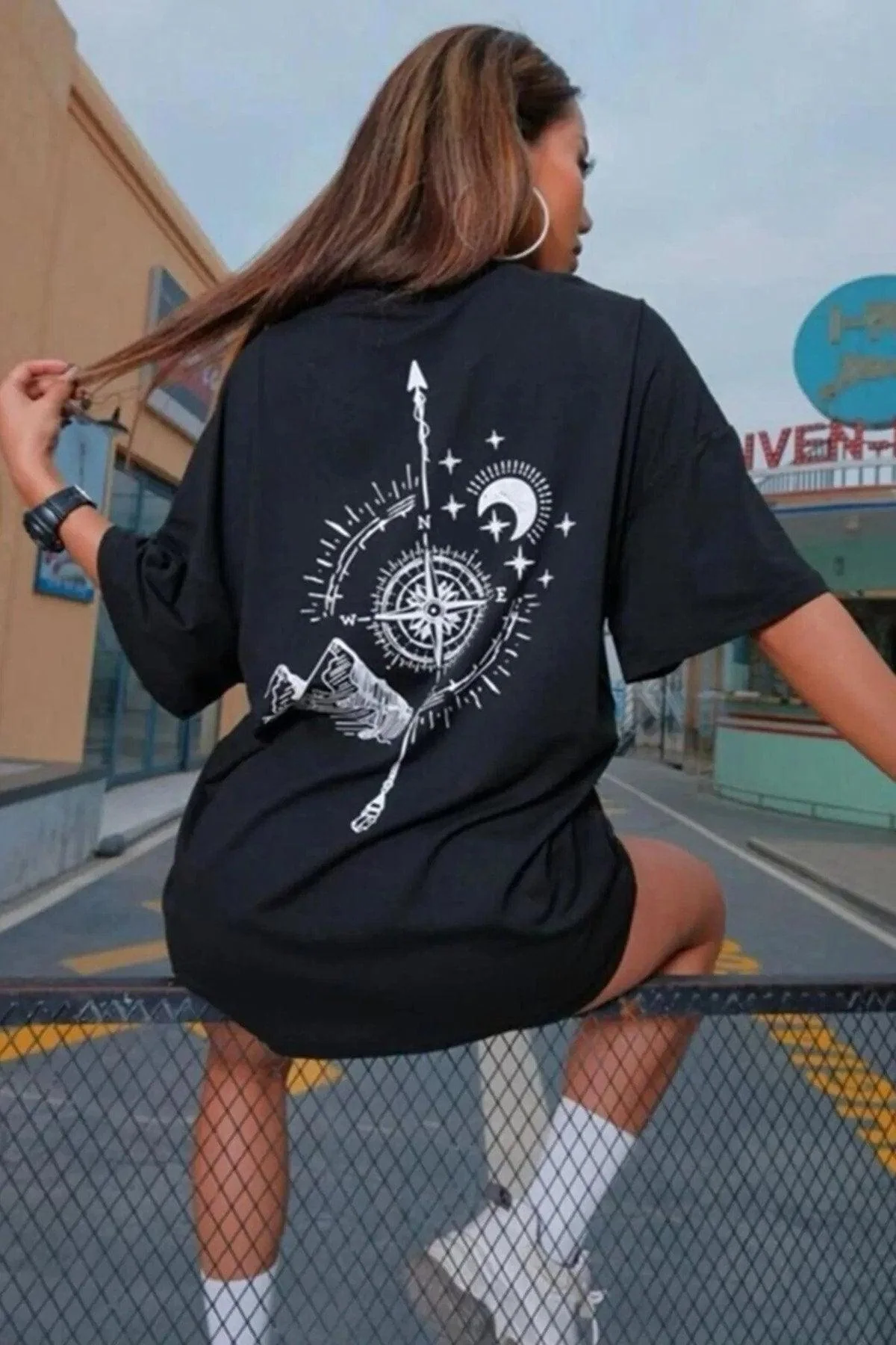 Oversized cotton t-shirt with back compass print
