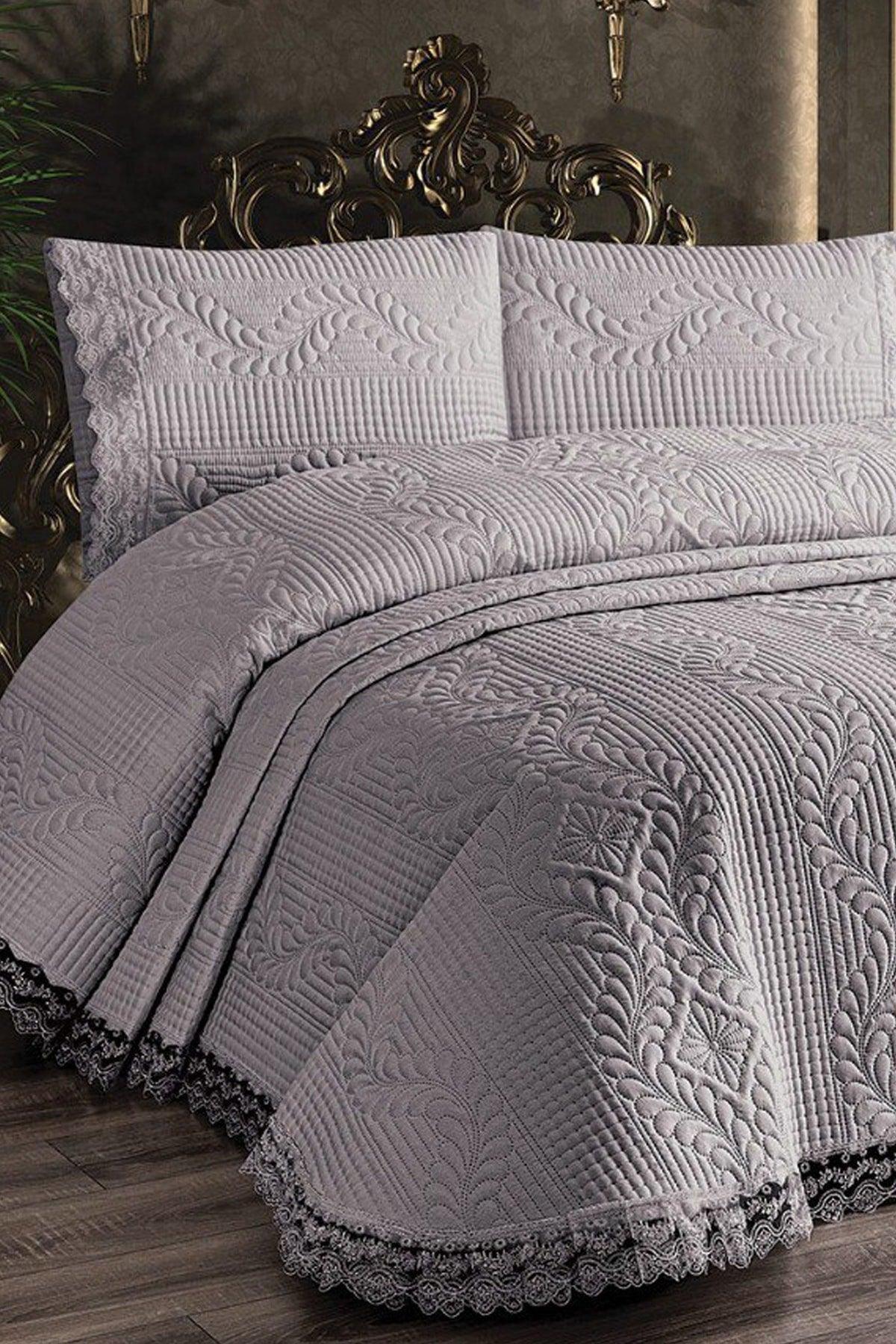 Gray Microfiber Double Bedspread with Aesthetic Design