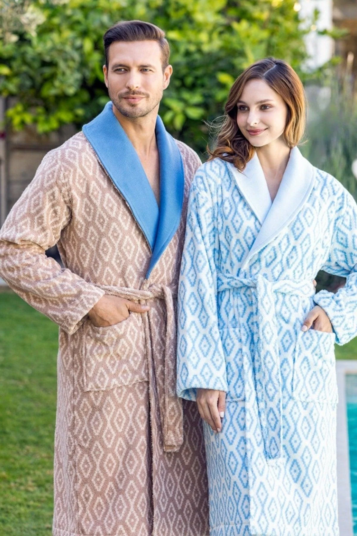 8-piece cotton bathrobe set with beige and blue accents