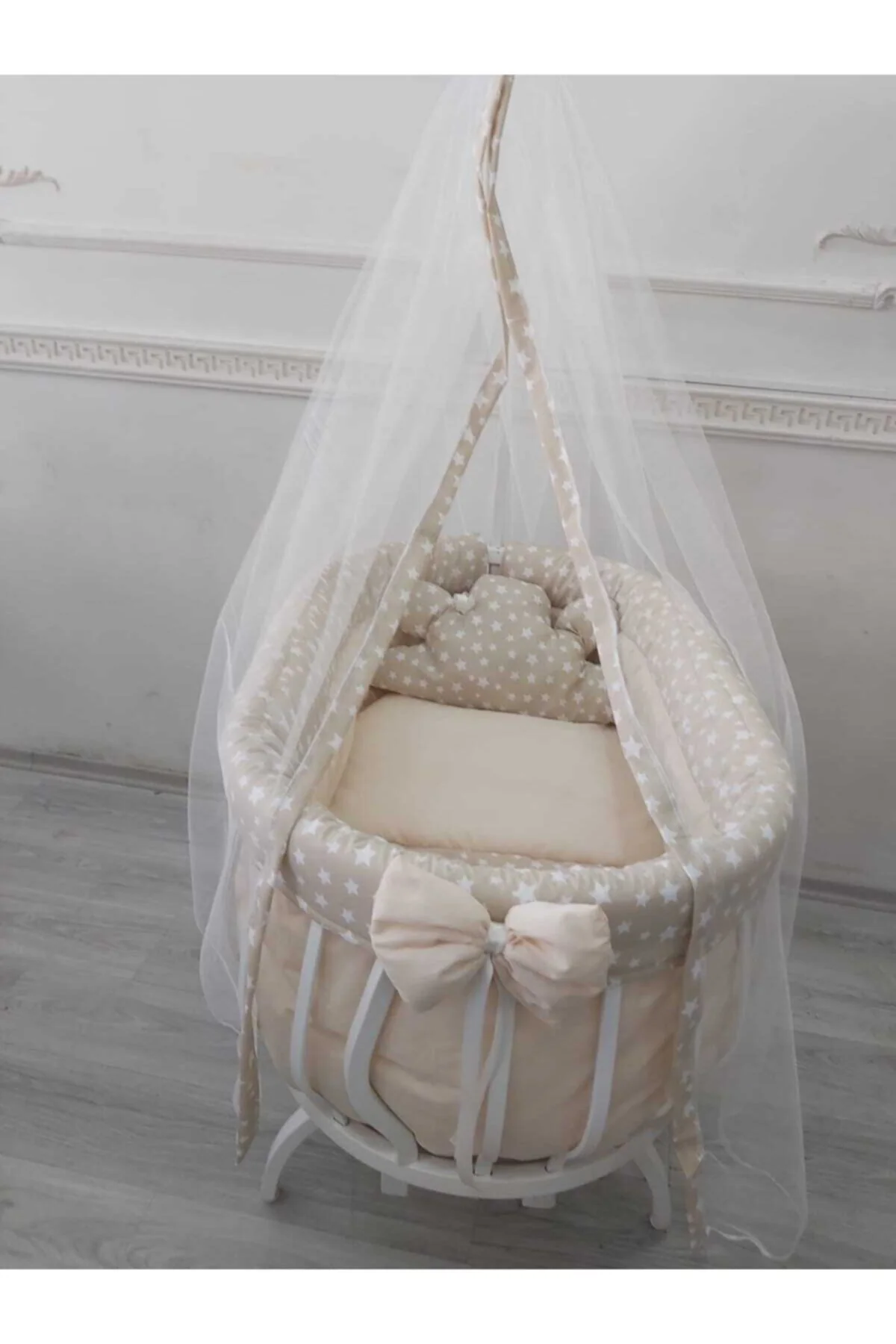 Basket Crib Sleeping Set with Foam Mattress and Accessories