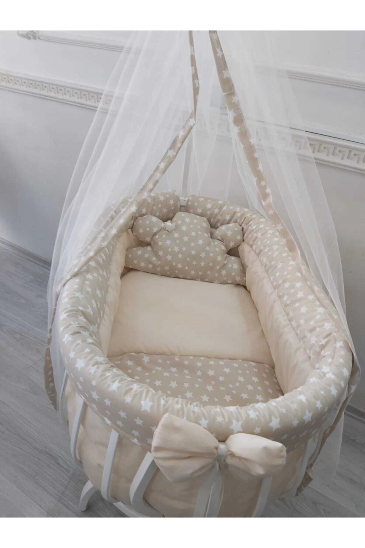 Basket Crib Sleeping Set with Foam Mattress and Accessories